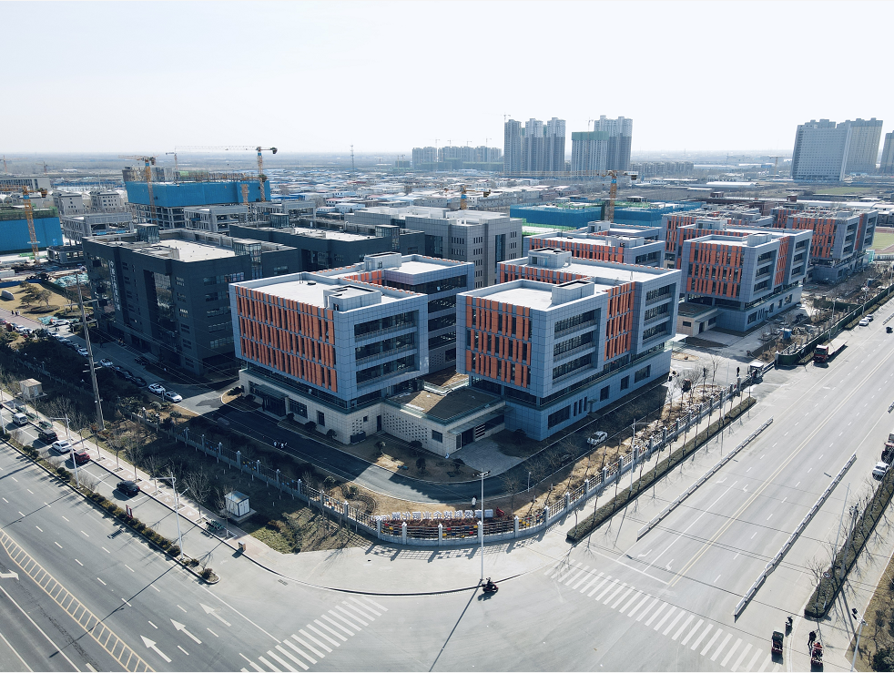走進園區，感受夏日炎炎里的“理想之城”！