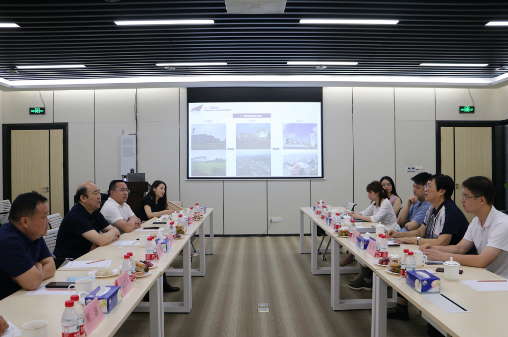 中原工業(yè)設(shè)計城陪同河南省工信廳副廳長郝敬紅一行前往深圳大灣區(qū)進行參觀考察