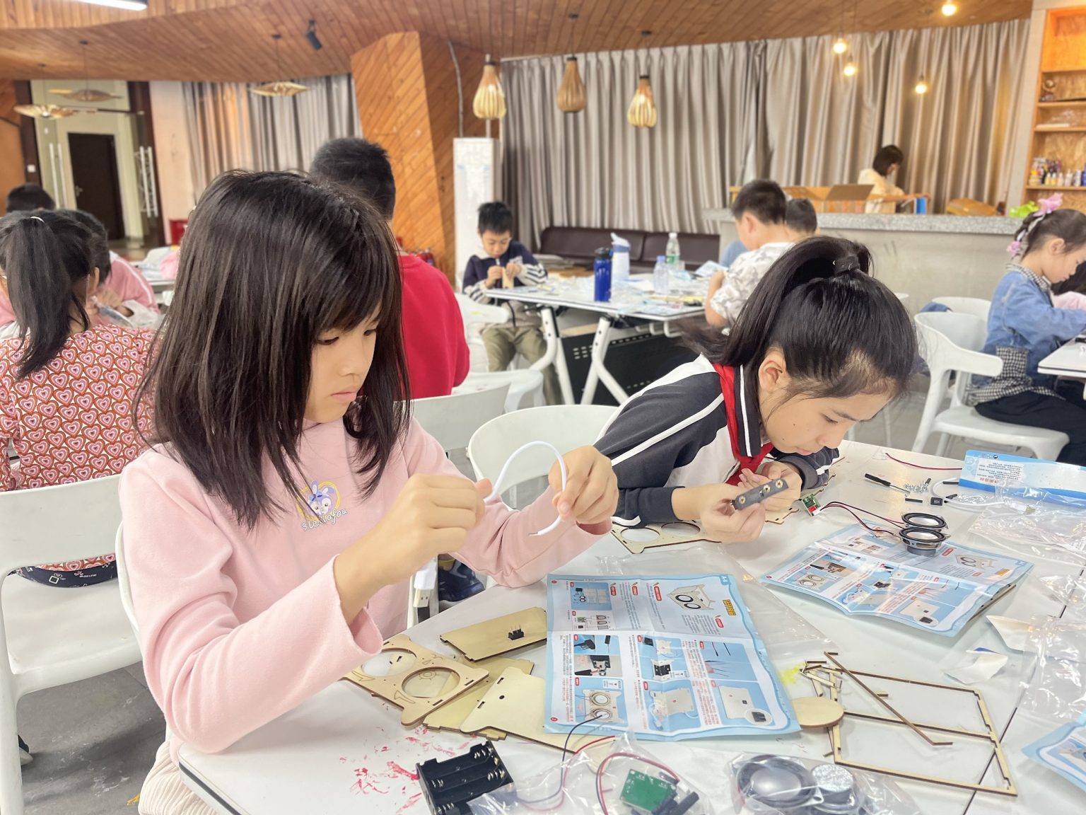 創(chuàng)新設計研學周：五期研學課程 開啟青少年好奇造物之旅